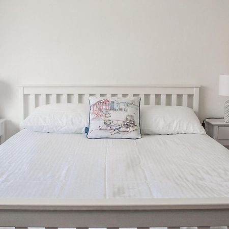 Lovely Bungalow Close To Beach Villa Prestatyn Ngoại thất bức ảnh